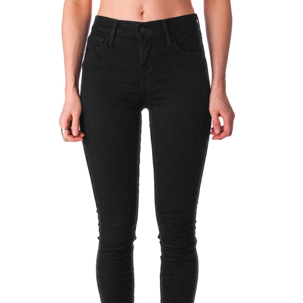Levi 720 Super Skinny High Rise Black Jean 4L